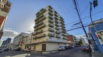 Alugar Apartamento / Padrão em Pelotas. apenas R$ 350.000,00