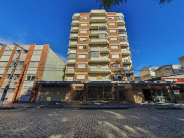 Alugar Apartamento / Padrão em Pelotas. apenas R$ 245.000,00